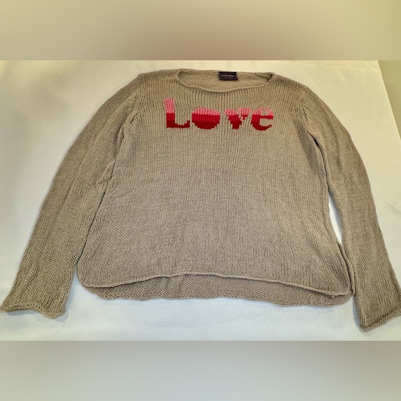 Excellent condition, never worn Wooden Ships tan color Love Sweater in size S/M - Picture 2 of 5